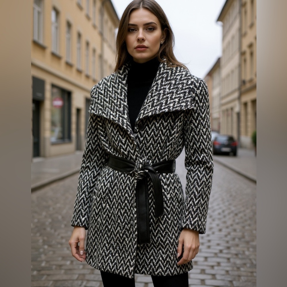 Marc New York Black and White herringbone pattern coat Brand New with Tags!
